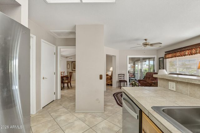 20419 N MEADOWOOD Drive, Sun City West, AZ 85375