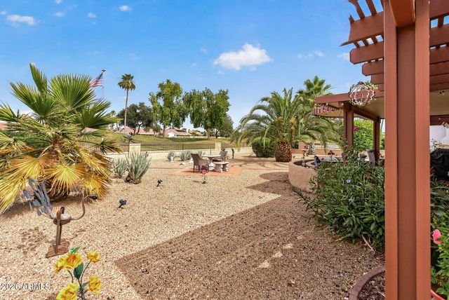 20419 N MEADOWOOD Drive, Sun City West, AZ 85375