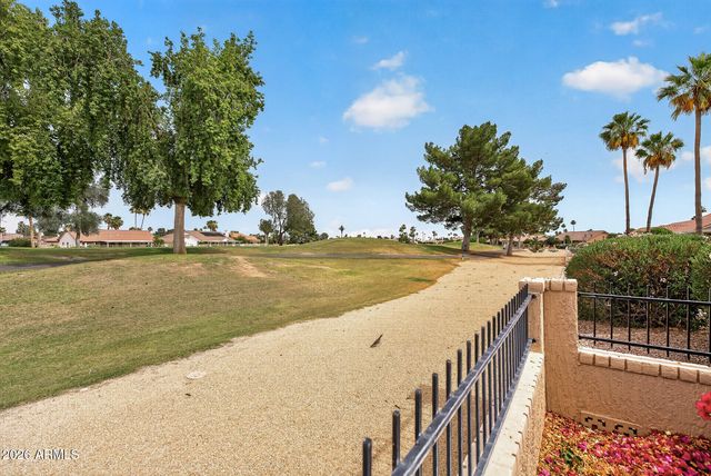 20419 N MEADOWOOD Drive, Sun City West, AZ 85375