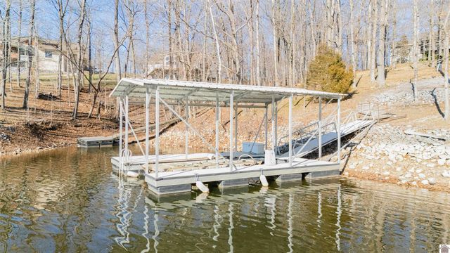 9 W Cobblestone Court, Kuttawa, KY 42055