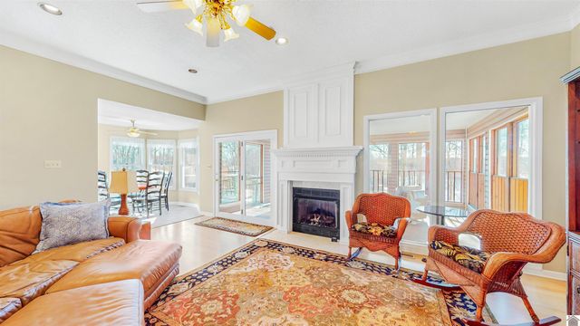 9 W Cobblestone Court, Kuttawa, KY 42055