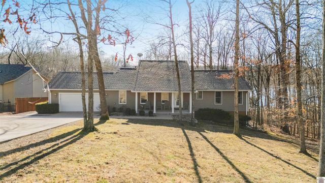 9 W Cobblestone Court, Kuttawa, KY 42055