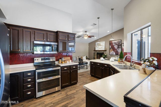 10432 W AVALON Drive, Avondale, AZ 85392