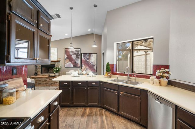 10432 W AVALON Drive, Avondale, AZ 85392