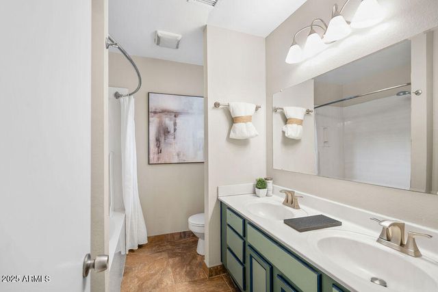 10432 W AVALON Drive, Avondale, AZ 85392