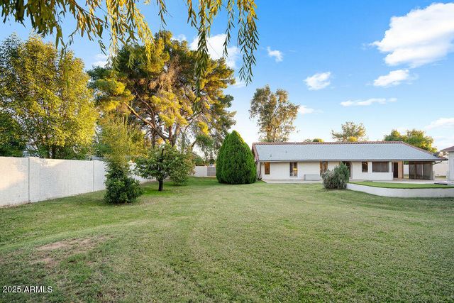 10432 W AVALON Drive, Avondale, AZ 85392