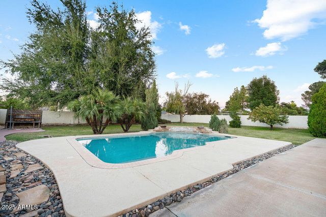 10432 W AVALON Drive, Avondale, AZ 85392