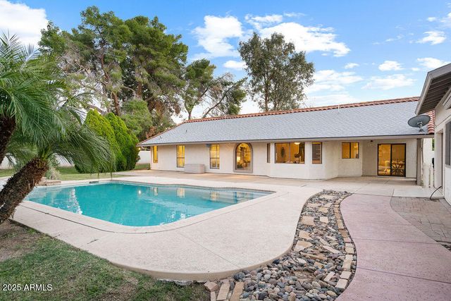 10432 W AVALON Drive, Avondale, AZ 85392