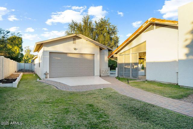 10432 W AVALON Drive, Avondale, AZ 85392