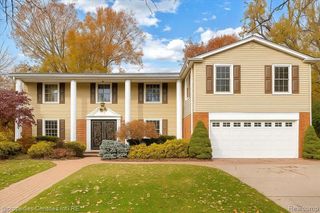 2154 Babcock Drive, Troy, MI 48084