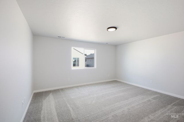 17686 N Beckwourth Ave, Nampa, ID 83687