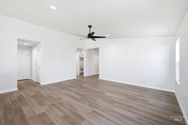 17686 N Beckwourth Ave, Nampa, ID 83687