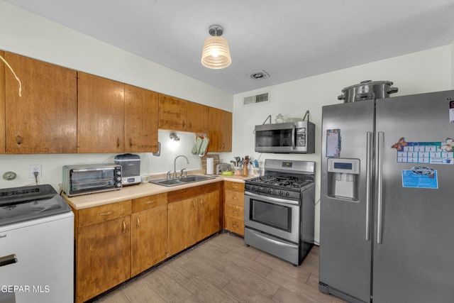 10268 YELLOWSTONE Street, El Paso, TX 79924