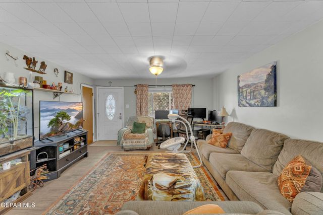 10268 YELLOWSTONE Street, El Paso, TX 79924