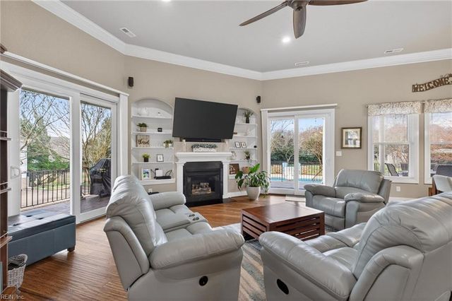 2009 Kittridge Dr, Virginia Beach, VA 23456