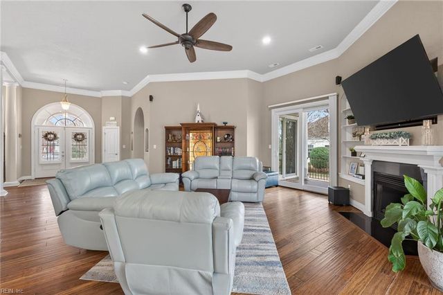 2009 Kittridge Dr, Virginia Beach, VA 23456