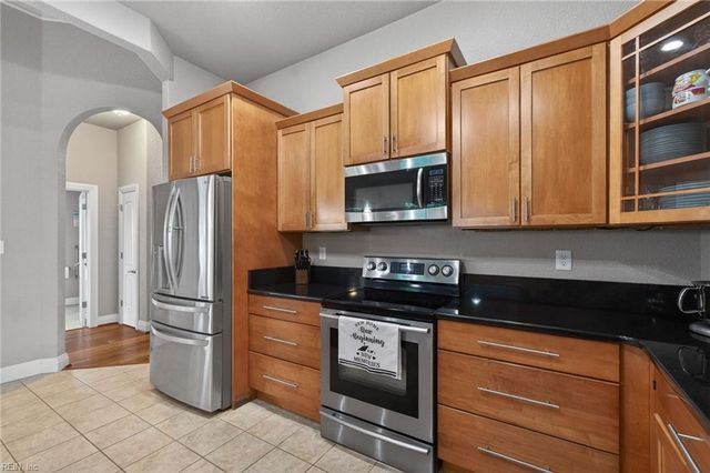 2009 Kittridge Dr, Virginia Beach, VA 23456