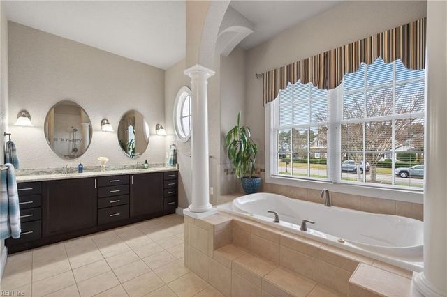 2009 Kittridge Dr, Virginia Beach, VA 23456