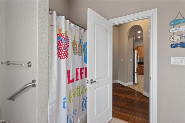 2009 Kittridge Dr, Virginia Beach, VA 23456