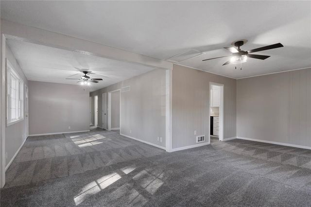 106 Helen Street, Excelsior Springs, MO 64024