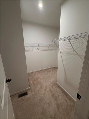 1449 Creekside Cir NW, Atlanta, GA 30318