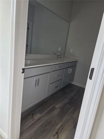 1449 Creekside Cir NW, Atlanta, GA 30318