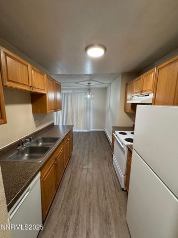 3880 E Leonesio Drive C2, Reno, NV 89512