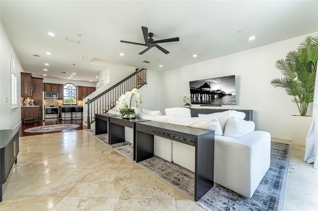 Image 21 of property listing at 430 SUNSET DRIVE, Pompano Beach, FL 33062