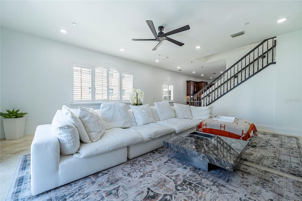 Image 22 of property listing at 430 SUNSET DRIVE, Pompano Beach, FL 33062