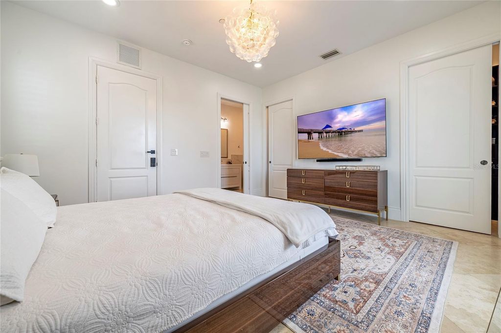 Image 29 of property listing at 430 SUNSET DRIVE, Pompano Beach, FL 33062