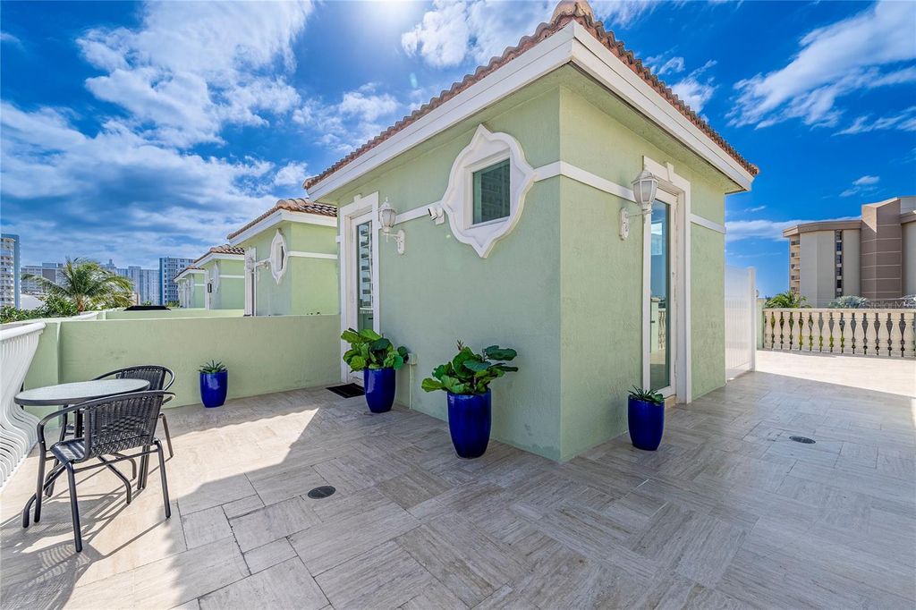 Image 49 of property listing at 430 SUNSET DRIVE, Pompano Beach, FL 33062