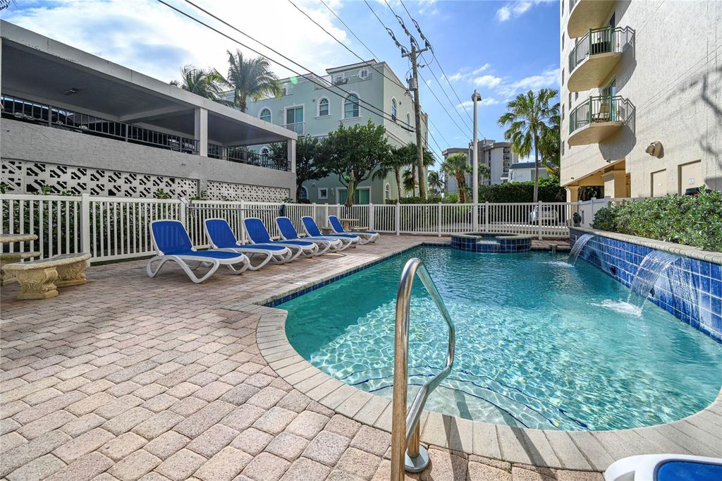 Image 62 of property listing at 430 SUNSET DRIVE, Pompano Beach, FL 33062