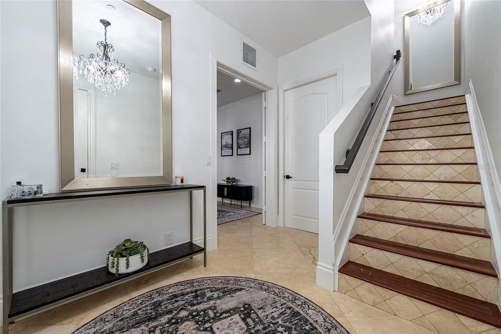 Image 10 of property listing at 430 SUNSET DRIVE, Pompano Beach, FL 33062