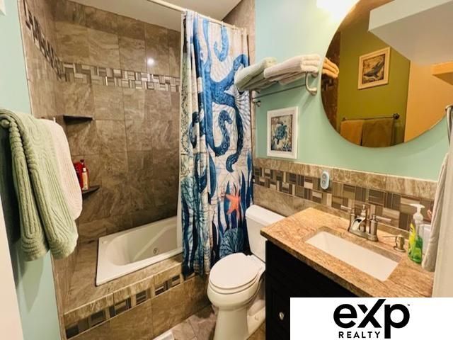 710 Diamond Lane, Papillion, NE 68133