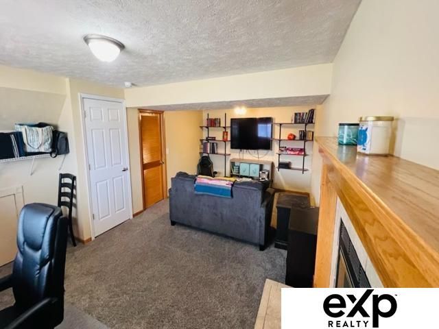 710 Diamond Lane, Papillion, NE 68133