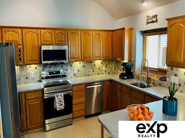 710 Diamond Lane, Papillion, NE 68133