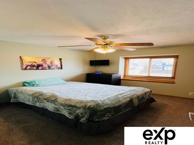 710 Diamond Lane, Papillion, NE 68133