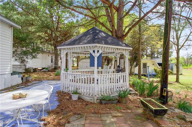 2424 NC HWY 55 E, Dunn, NC 28334