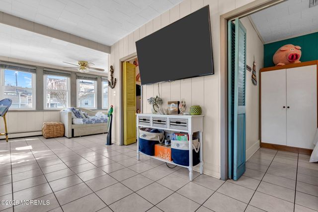 319 Monmouth Avenue, Ocean Gate, NJ 08740