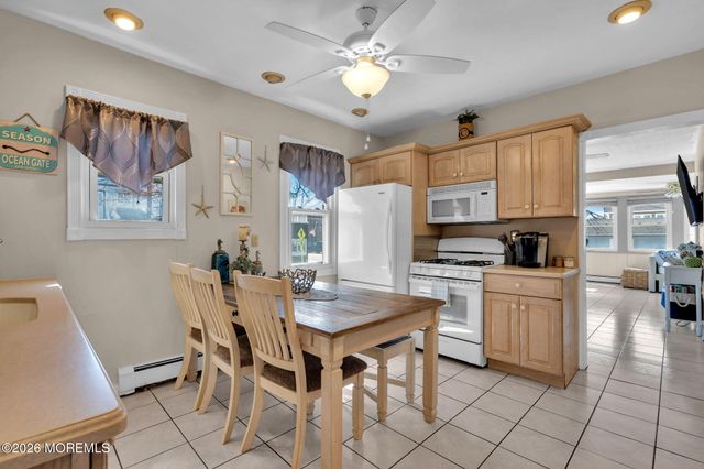 319 Monmouth Avenue, Ocean Gate, NJ 08740