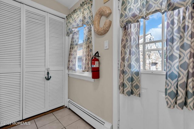 319 Monmouth Avenue, Ocean Gate, NJ 08740