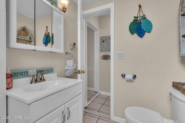 319 Monmouth Avenue, Ocean Gate, NJ 08740