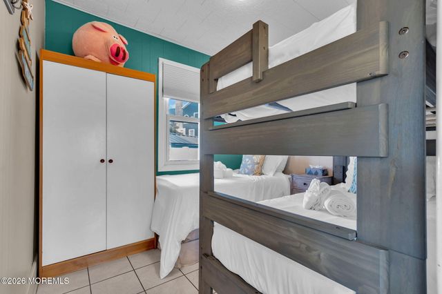 319 Monmouth Avenue, Ocean Gate, NJ 08740