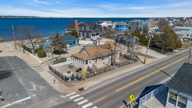 319 Monmouth Avenue, Ocean Gate, NJ 08740