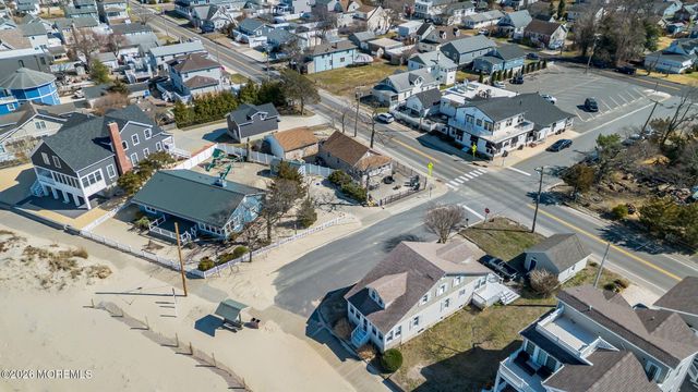 319 Monmouth Avenue, Ocean Gate, NJ 08740