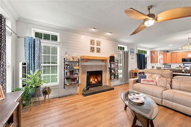 9192 Stonebriar Lane, North Ridgeville, OH 44039