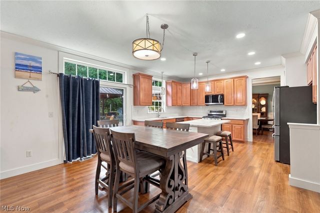 9192 Stonebriar Lane, North Ridgeville, OH 44039