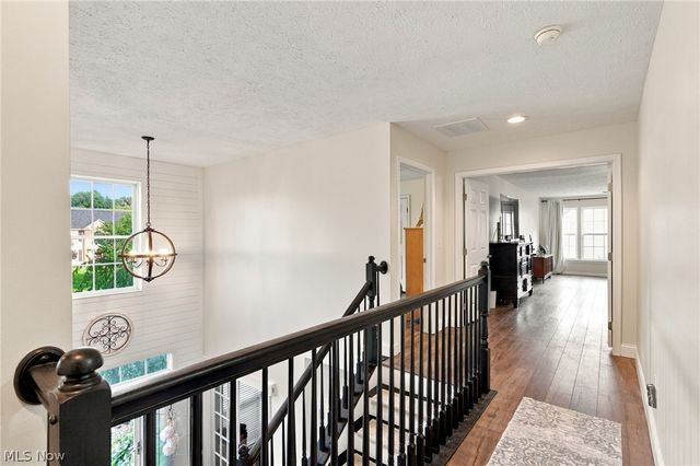 9192 Stonebriar Lane, North Ridgeville, OH 44039