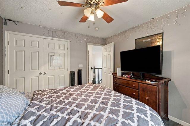 9192 Stonebriar Lane, North Ridgeville, OH 44039