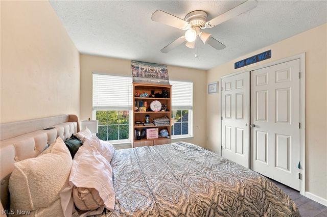 9192 Stonebriar Lane, North Ridgeville, OH 44039